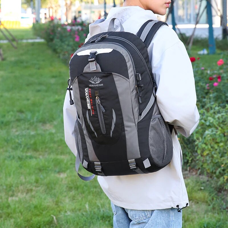 Ultimativer wasserdichter Wanderrucksack