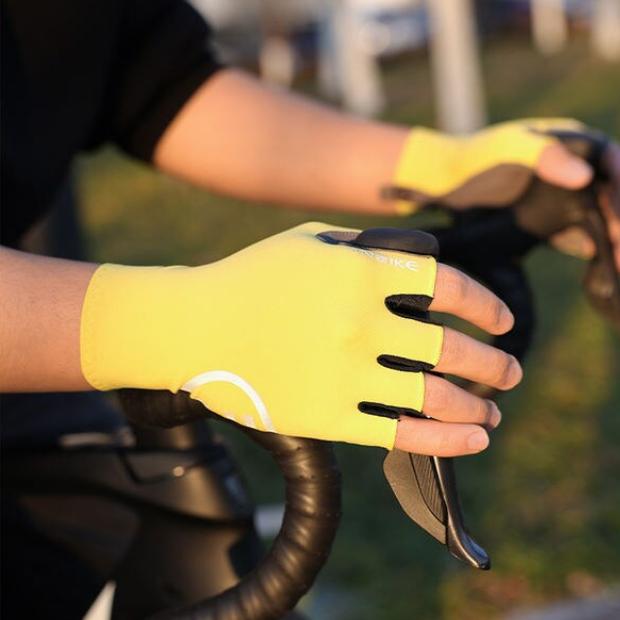 Stoßfeste Fahrradhandschuhe mit Gelpolster und Halbfinger