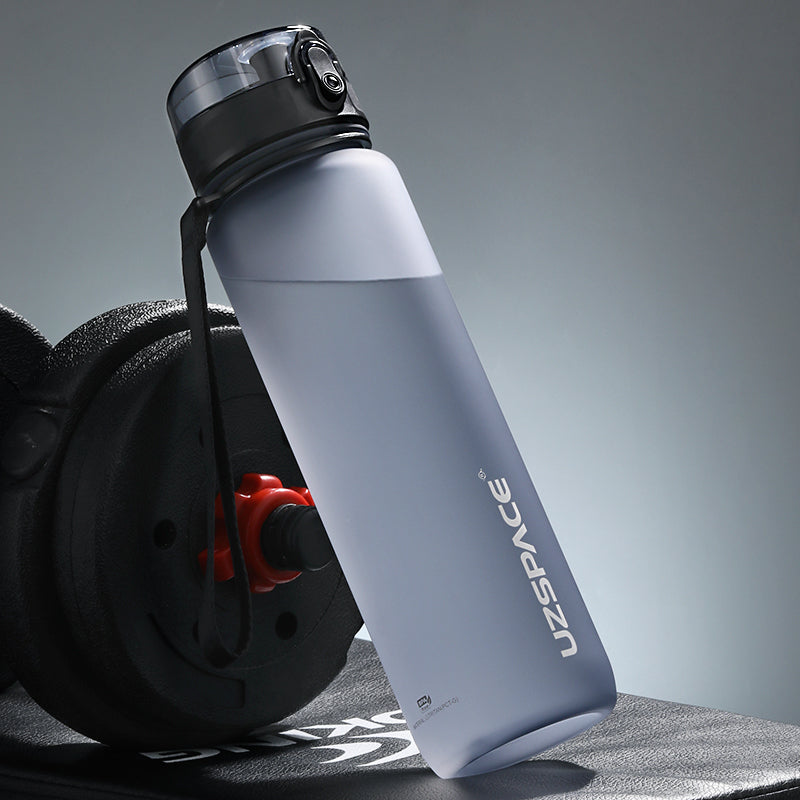 Neue Sport-Wasserflasche
