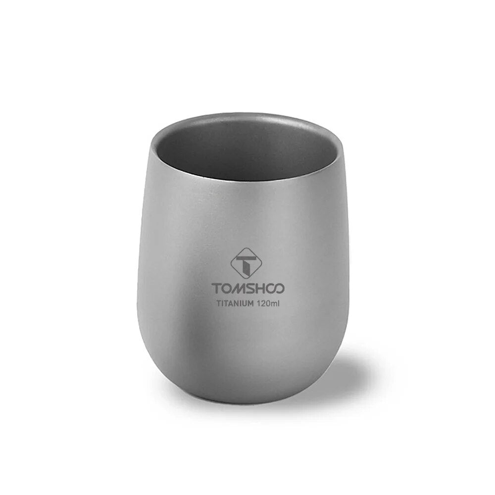 Taza de camping de titanio con aislamiento de doble pared