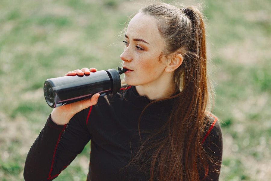 Hydration Systems Explained: Water Bottles vs Hydration Packs for Athletes