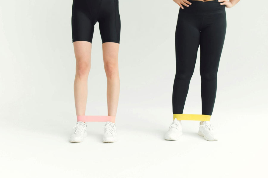 Resistance Bands vs Free Weights: Which Builds Strength More Effectively at Home?