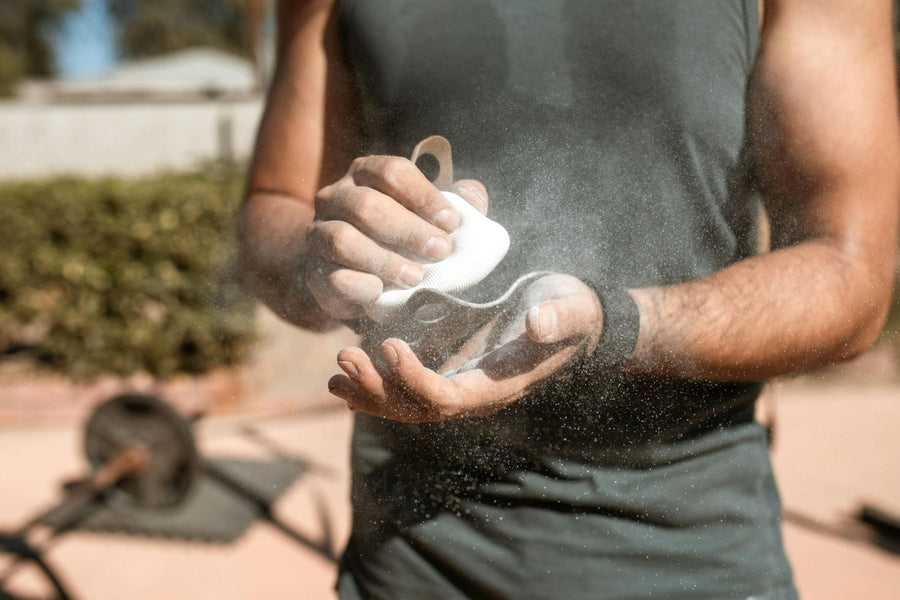 Why Your Workout Grip Fails: The Role of Chalk, Straps, and Grip Trainers