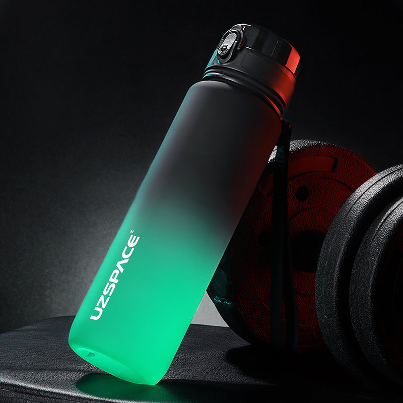Neue Sport-Wasserflasche