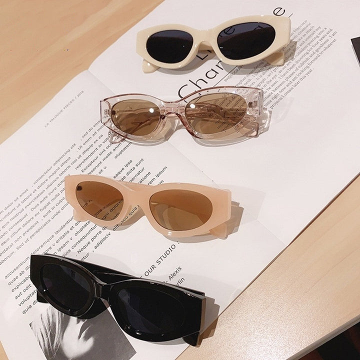 Popular Fashion Kitten Eye Sunglasses Ladies Retro Oval Glasses Men Champagne Tea Sunglasses - Blue Force Sports