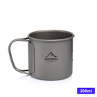 Campingbecher aus Titan mit Deckel
