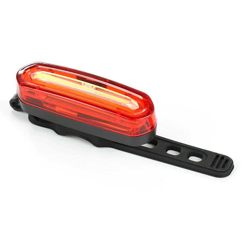 Wiederaufladbares LED-Rücklicht für Nachtfahrten per USB