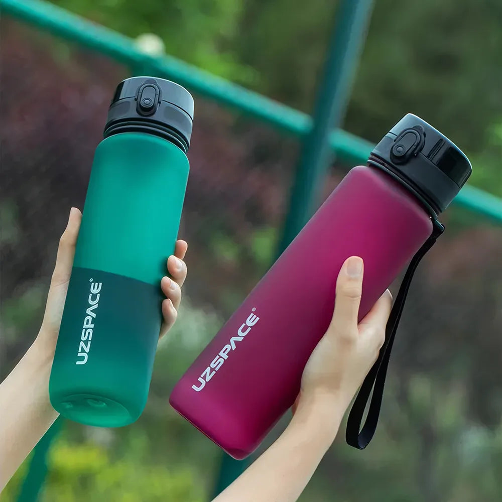 Neue Sport-Wasserflasche
