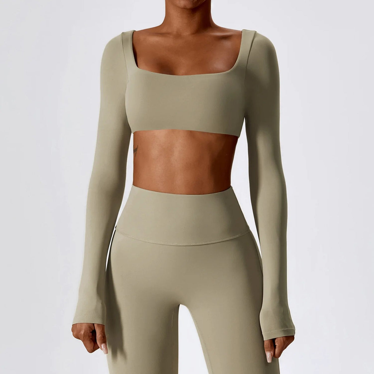 Langärmliges bauchfreies Yoga-Shirt