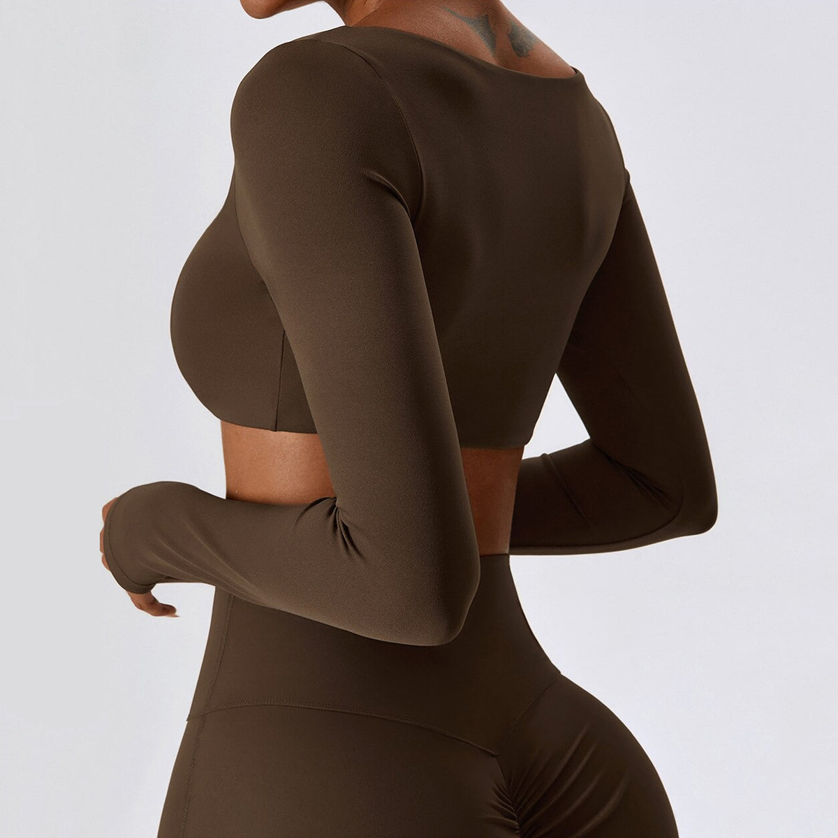 Langärmliges bauchfreies Yoga-Shirt