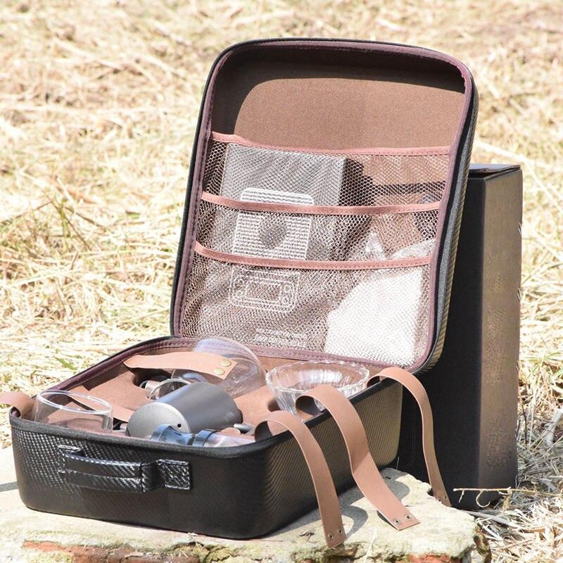 10-teiliges Premium Reisekaffeeset: Handmühle, Tassen &amp; Filter in PU-Tasche