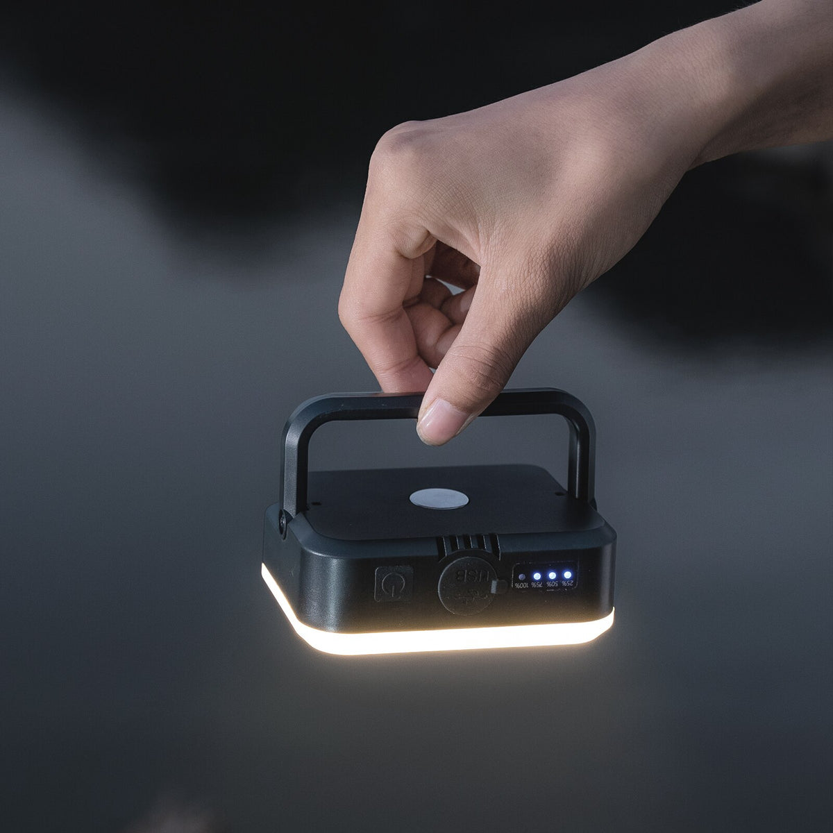 Multifunktionale LED-Campinglaterne