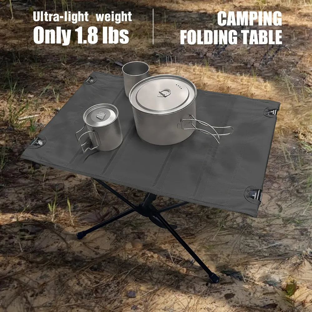 Elemento esencial para la aventura al aire libre: mesa de camping plegable y portátil