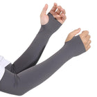 Kühlende UV-schützende Armstulpen mit Fingerloch