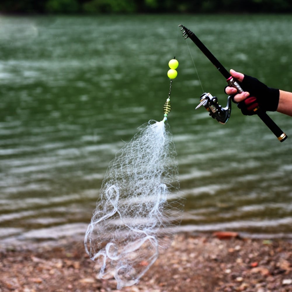 Compact Fishing Net with Lure Compartment